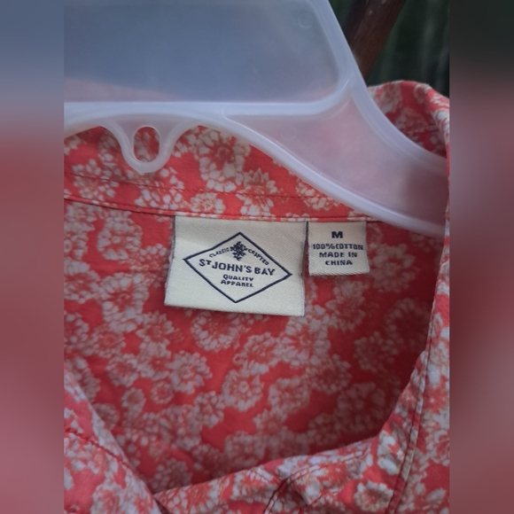 🙂3/15 St Johns Bay medium shirt🧡 - Picture 2 of 7